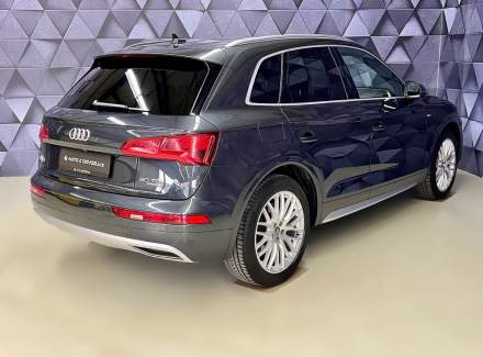Audi - Q5