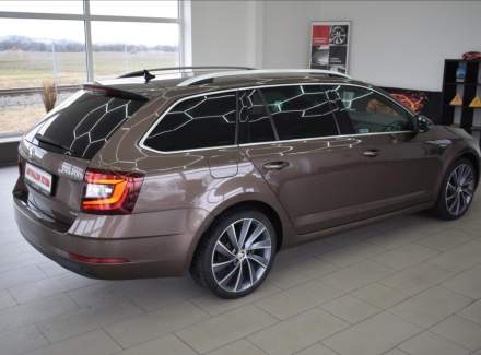 Škoda - Octavia