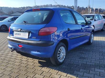Peugeot - 206