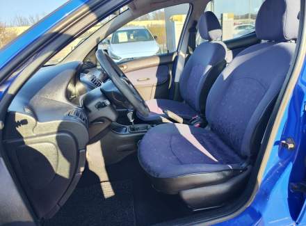 Peugeot - 206
