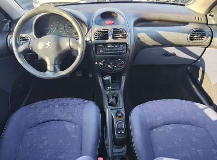 Peugeot - 206