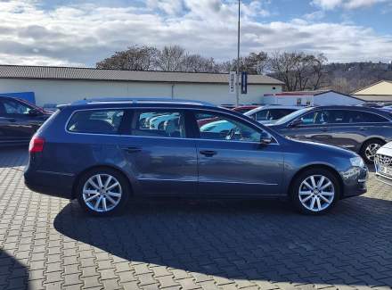 Volkswagen - Passat