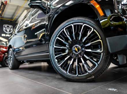 Chevrolet - Suburban