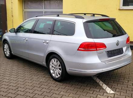 Volkswagen - Passat