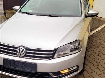 Volkswagen - Passat