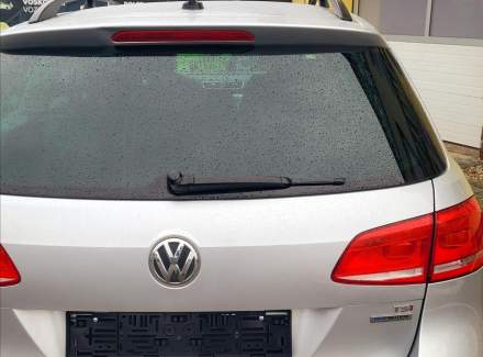 Volkswagen - Passat