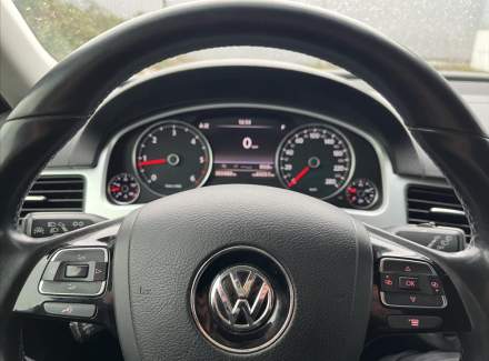 Volkswagen - Touareg