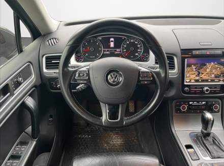 Volkswagen - Touareg