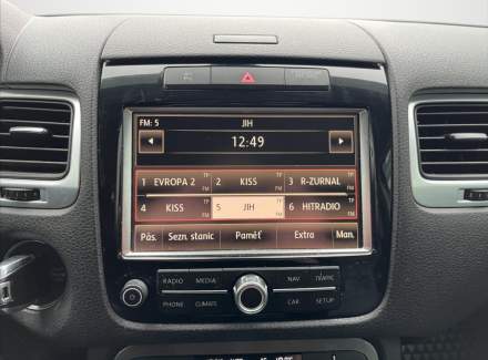 Volkswagen - Touareg