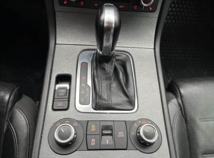 Volkswagen - Touareg