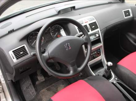 Peugeot - 307