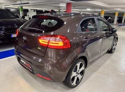 Kia - Rio