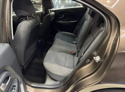 Kia - Rio