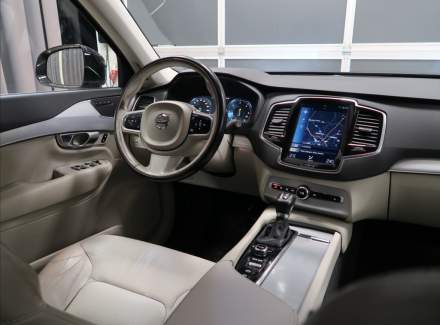 Volvo - XC90