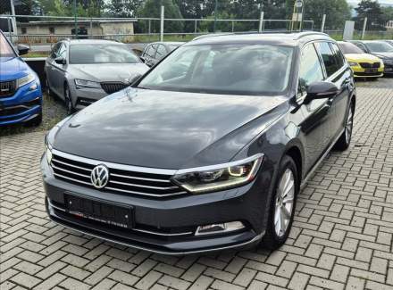 Volkswagen - Passat