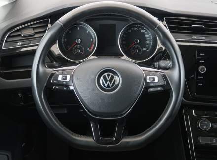 Volkswagen - Touran