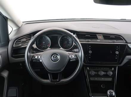 Volkswagen - Touran