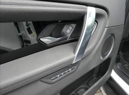 Land Rover - Discovery Sport