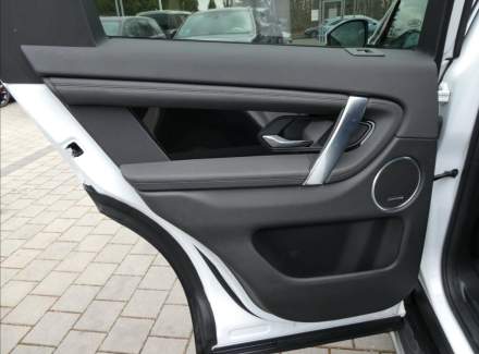 Land Rover - Discovery Sport