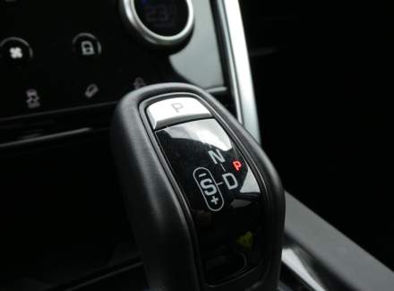 Land Rover - Discovery Sport