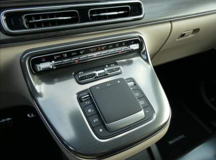 Mercedes-Benz - V-class