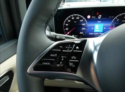 Mercedes-Benz - V-class