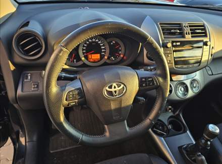 Toyota - RAV 4