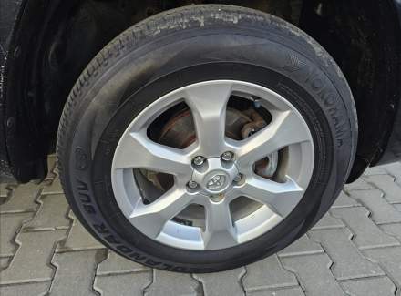 Toyota - RAV 4