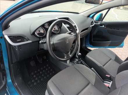 Peugeot - 207