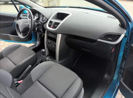 Peugeot - 207