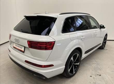 Audi - Q7