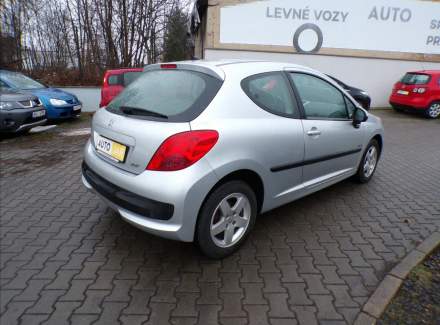 Peugeot - 207