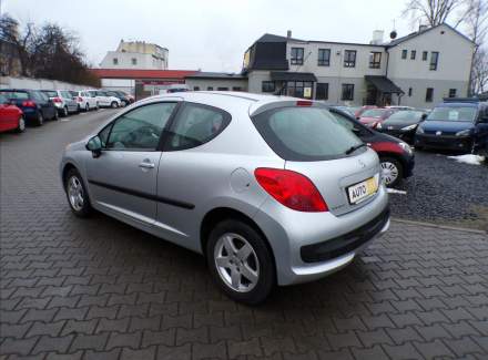 Peugeot - 207