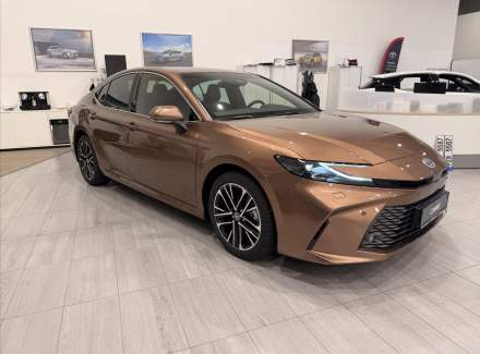 Toyota - Camry