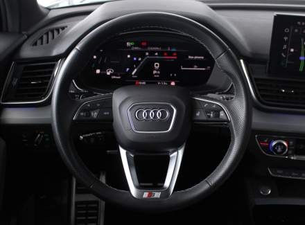 Audi - Q5