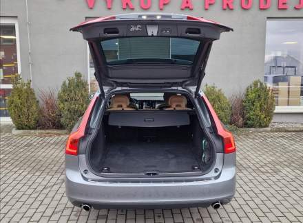 Volvo - V90