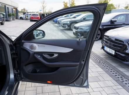 Mercedes-Benz - C-class