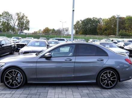 Mercedes-Benz - C-class