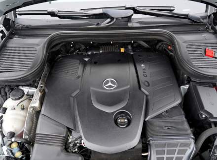 Mercedes-Benz - GLS