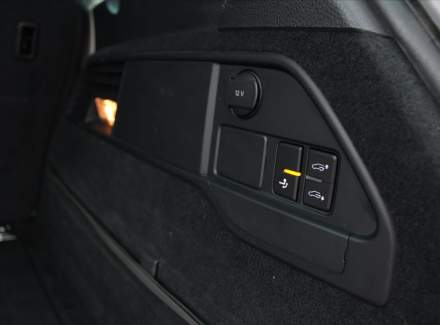 Volkswagen - Touareg