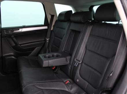 Volkswagen - Touareg