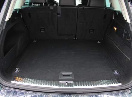 Volkswagen - Touareg