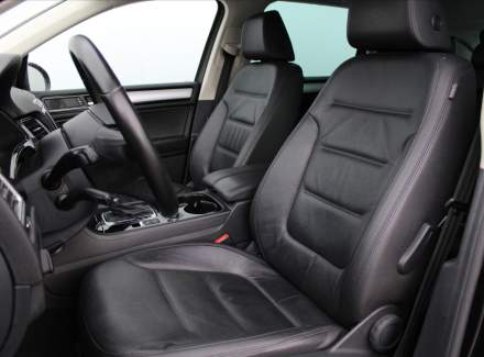 Volkswagen - Touareg