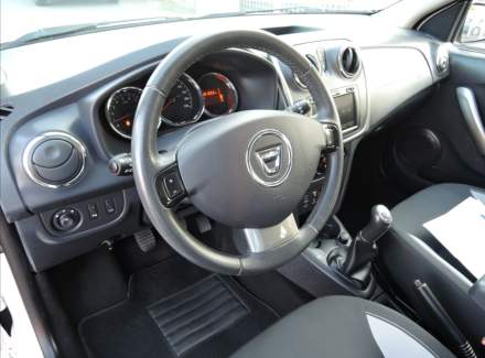 Dacia - Sandero