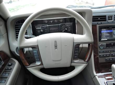 Lincoln - Navigator
