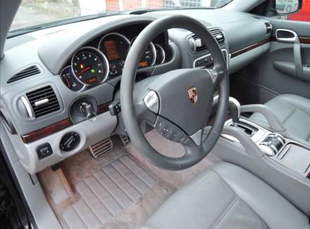 Porsche - Cayenne