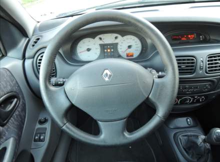 Renault - Megane