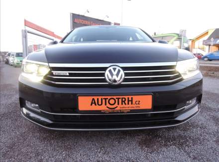 Volkswagen - Passat