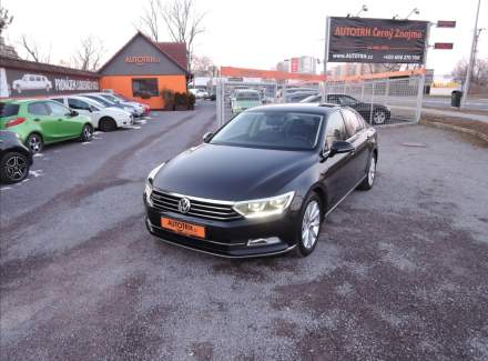 Volkswagen - Passat
