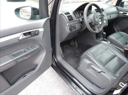 Volkswagen - Touran